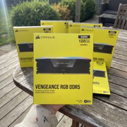 CORSAIR Vengeance RGB 128GB (2 x 64GB)