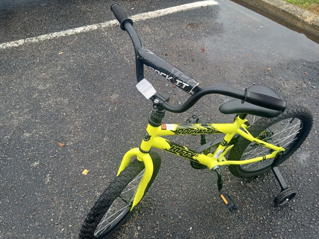 Boy's 18" Bike Brand New