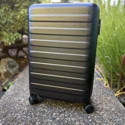 Suitcase 🧳 