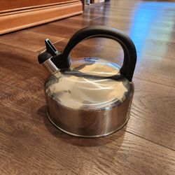 Farberware Stainless Steel Tea Kettle, good condition