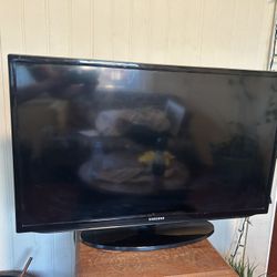 33” Samsung TV
