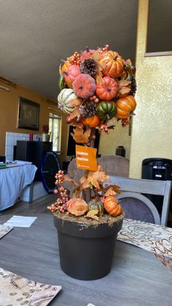 Kohl’s pumpkin tree decoration for fall October and November