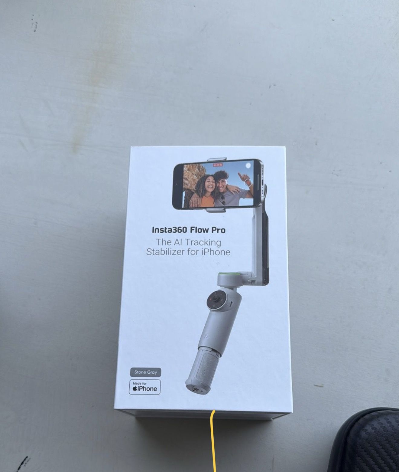Insta360 Flow Pro - AI Tacking Smartphone Gimbal