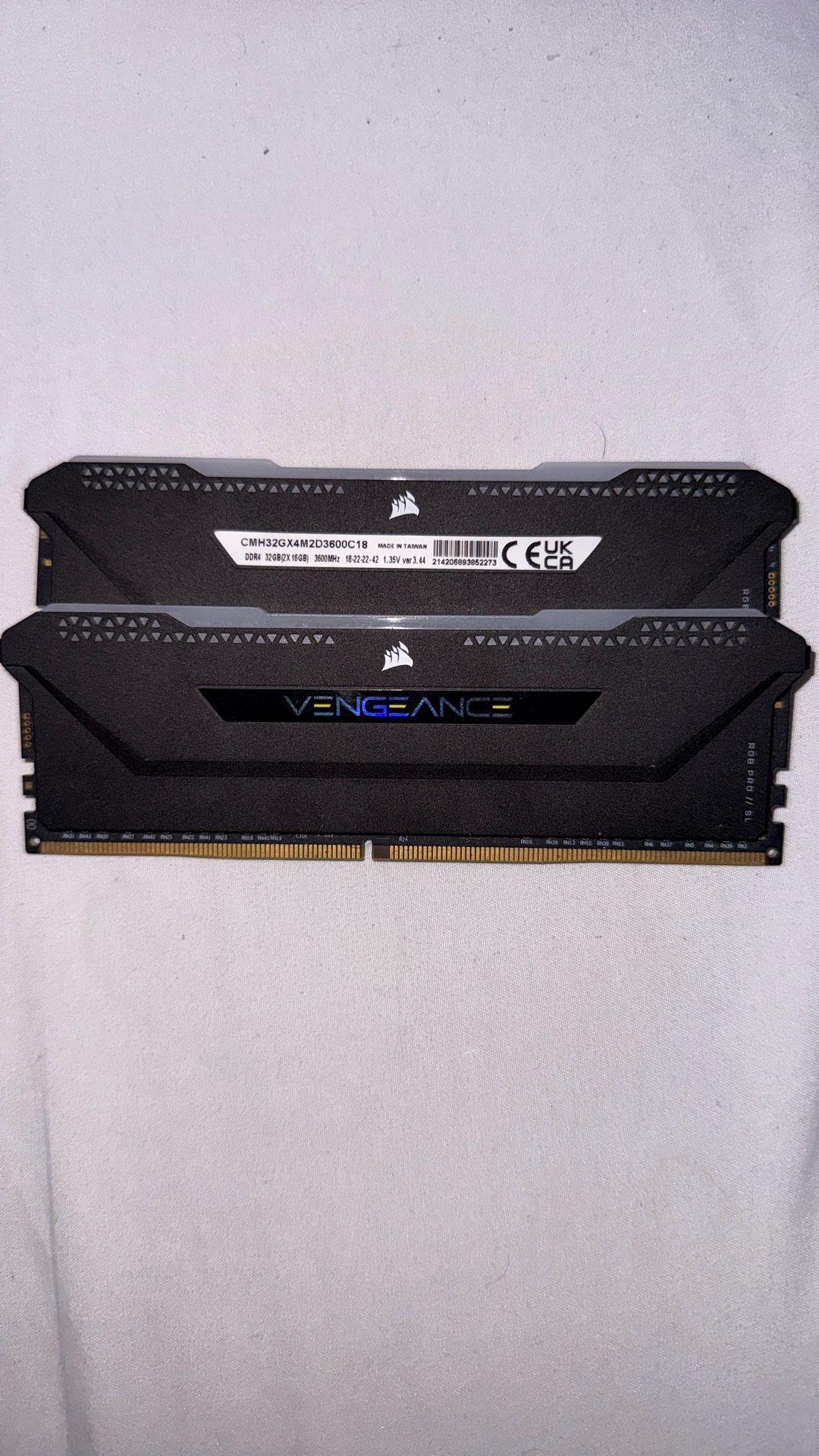 📦 Corsair Vengeance RGB Pro SL 32GB (2x16GB) DDR4-3600MHz – Like New