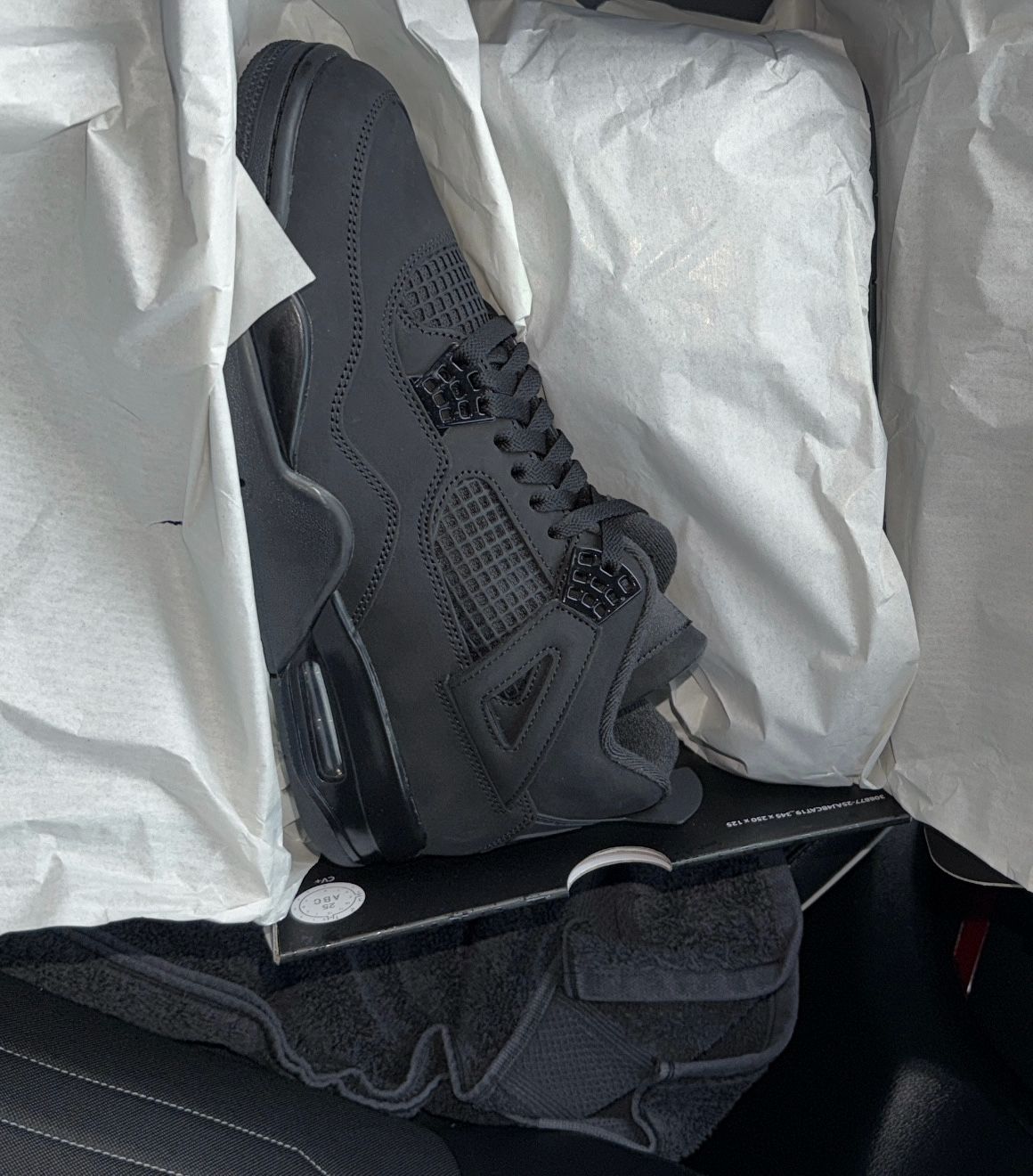 Jordan 4 Retro Black Cat (2025) Size 10.5 Men Brand New