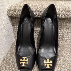 Tory Burch Wedged Open Toe Shoes Sz 7.5 Black 3.5” Heel Leather Upper & Lining