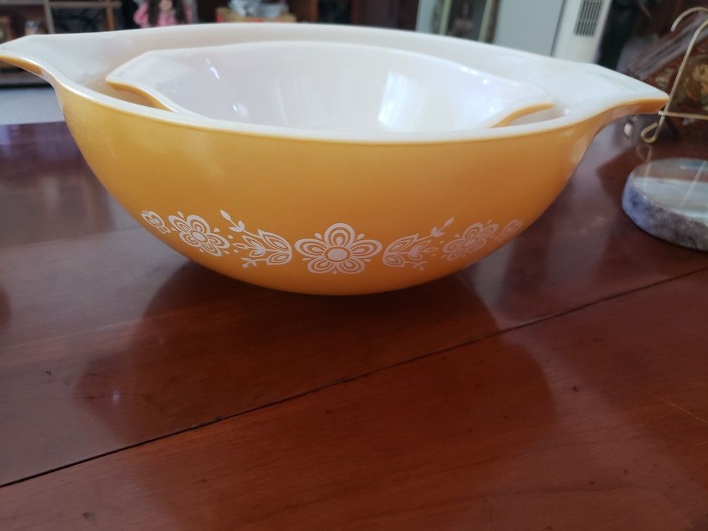 5pc Vintage Pyrex bowls