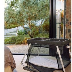 Guava Lotus travel crib Pack N Play 