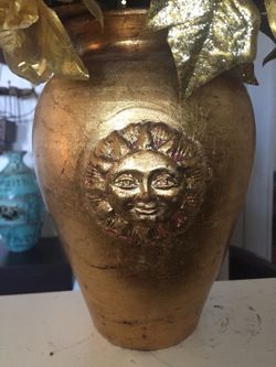 Vase - gold