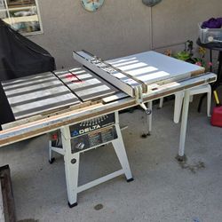 Delta 10" CONTRACTORS SAW WITH BEIESEMEYER FENCE & EXT TABLE