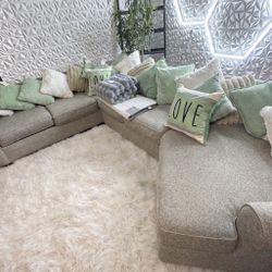 ✅FREE DELIVERY 🚚 Plush Large U Shaped Sectional With Cuddler Throw Pillows Included 