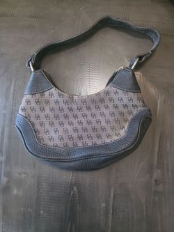 Dooney and Bourke purse