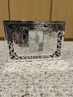 Lenox “Our Wedding” Photo Album. Holds 80 4x6 Photos, Brand New