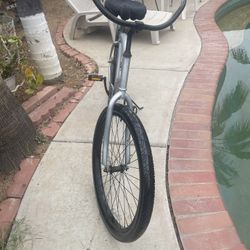 Men’s Beach Cruiser For Sale 70:00 Dollars Good Condition , Ready To Be Ridden Tires 26 Inches 