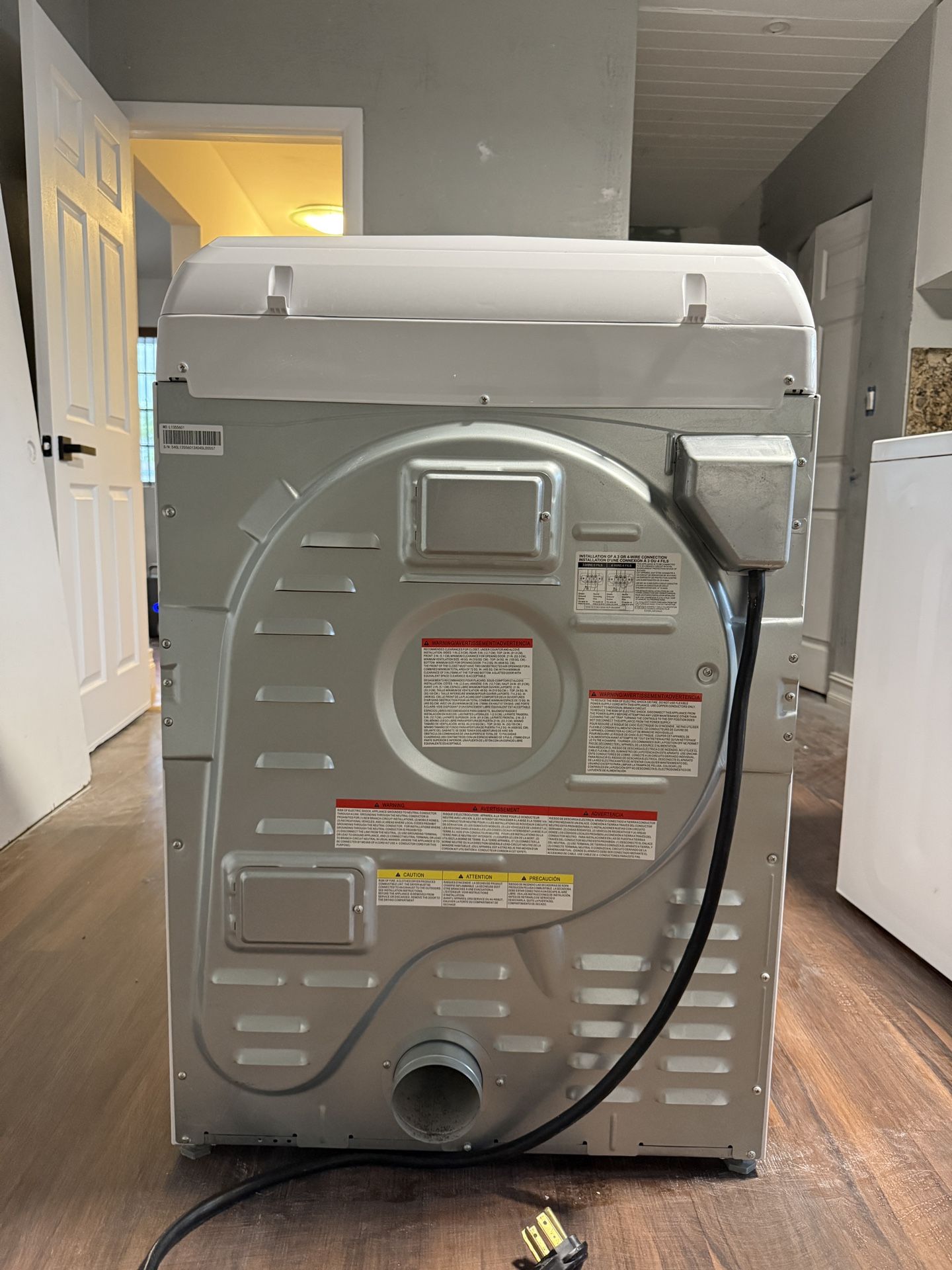 Whirlpool Dryer (Good Condition)