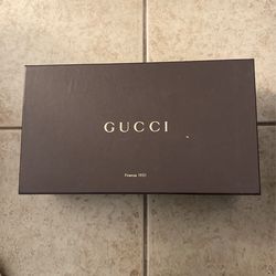 Gucci Men’s Shoe BOX only