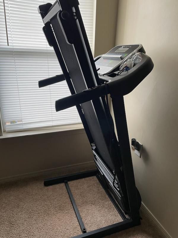 Like new treadmill 