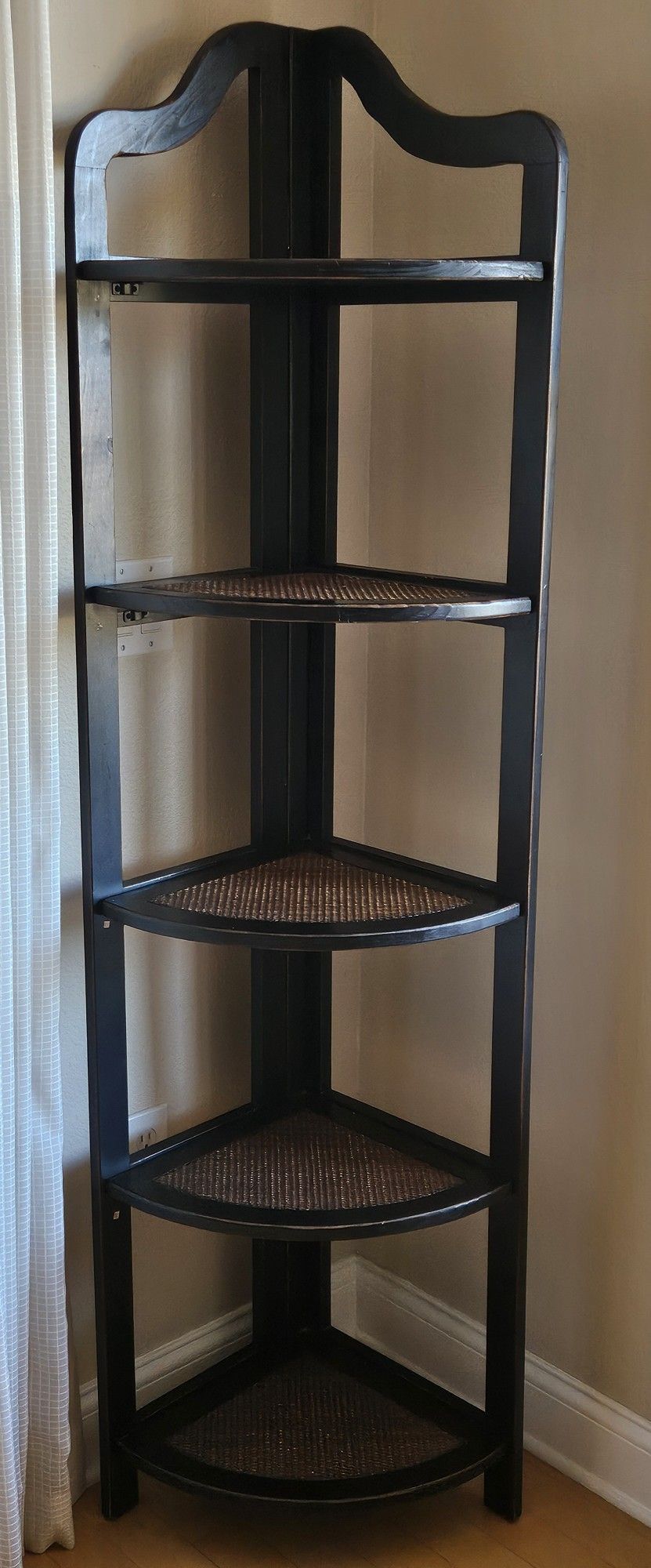 Black Wooden Corner Selving /5  Shelves