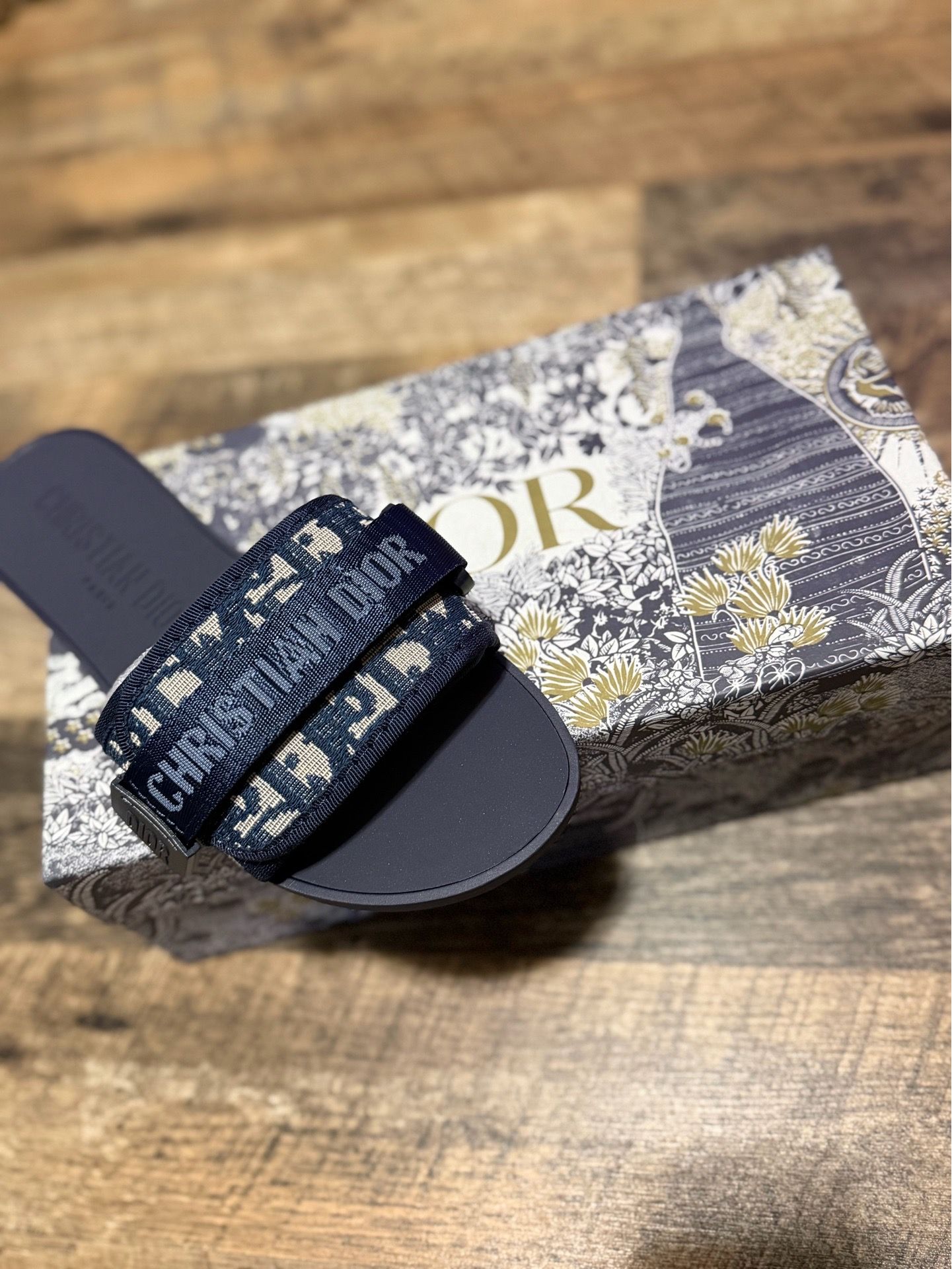 dior sandals