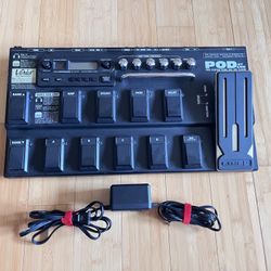 LINE 6 PODxtLIVE floorboard multi-effects processor
