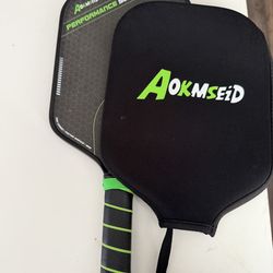 Pickle ball paddle