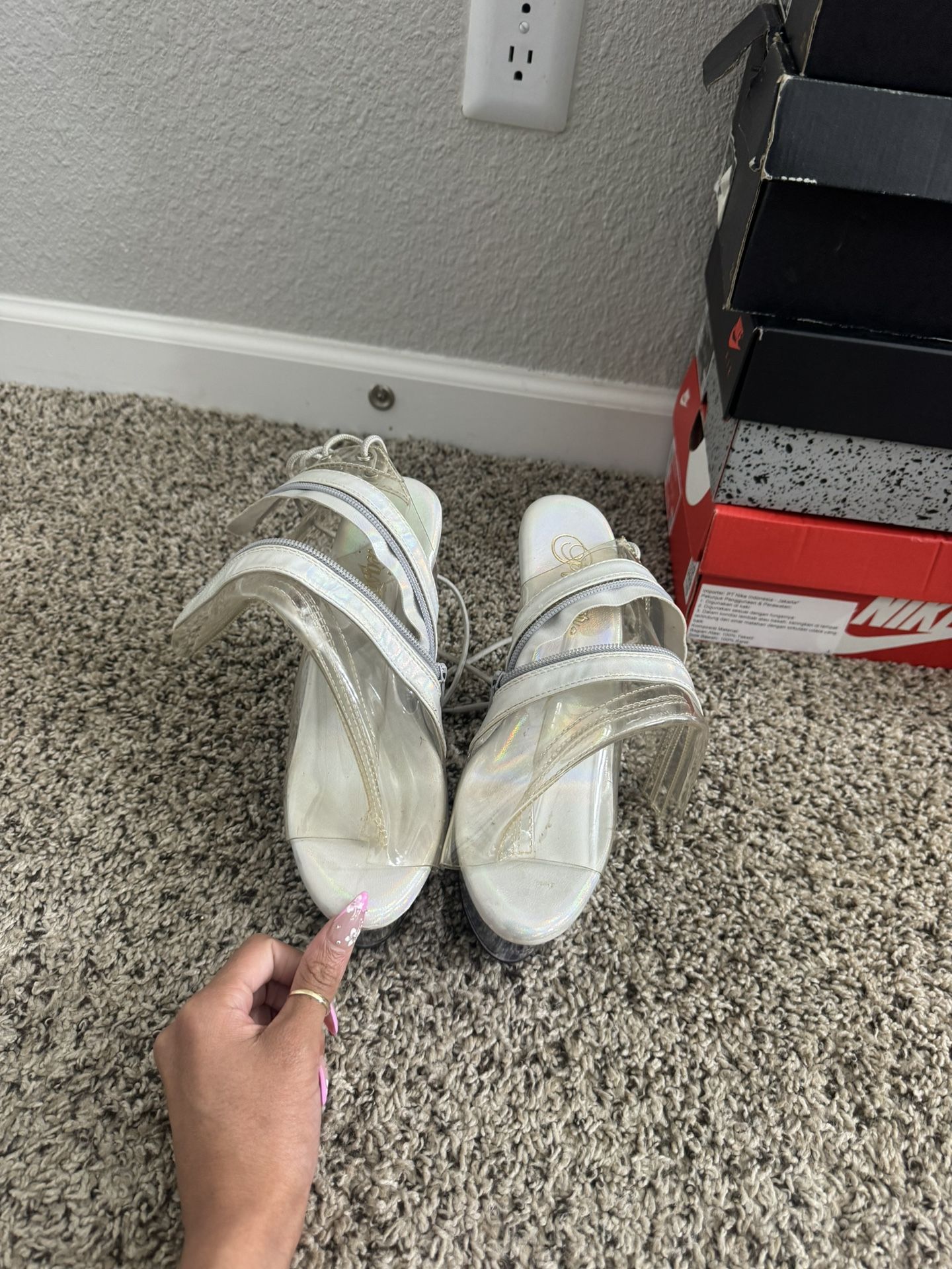 pleaser size 8