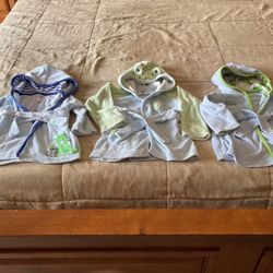 Boys Cute Hooded Robes (0-9 Months)