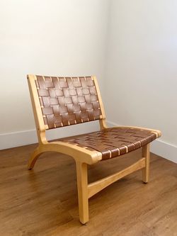 Woven Leather Lounge Chair Light Wood Frame