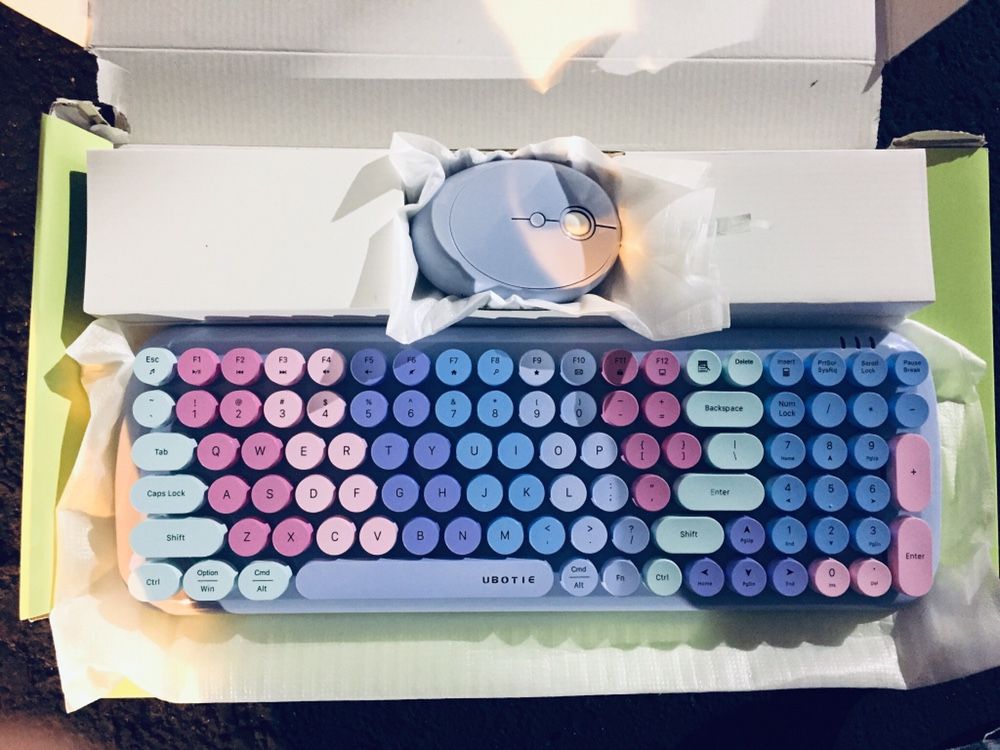 Brand New Wireless Keyboard And Mouse 