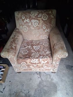 Nice clean chair
