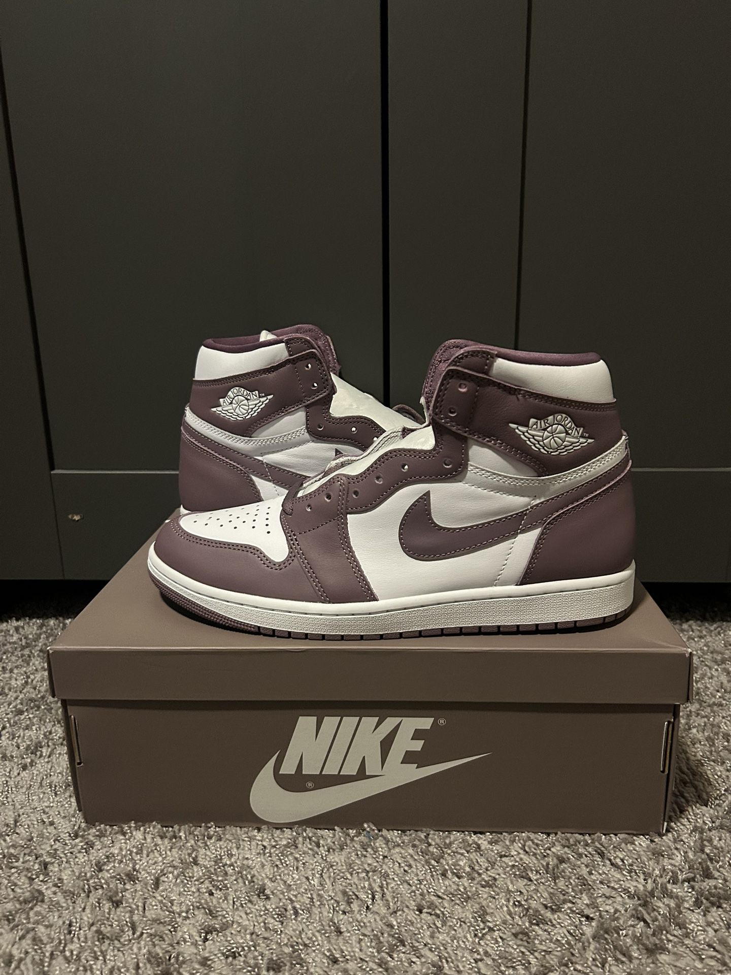 Jordan 1 Mauve