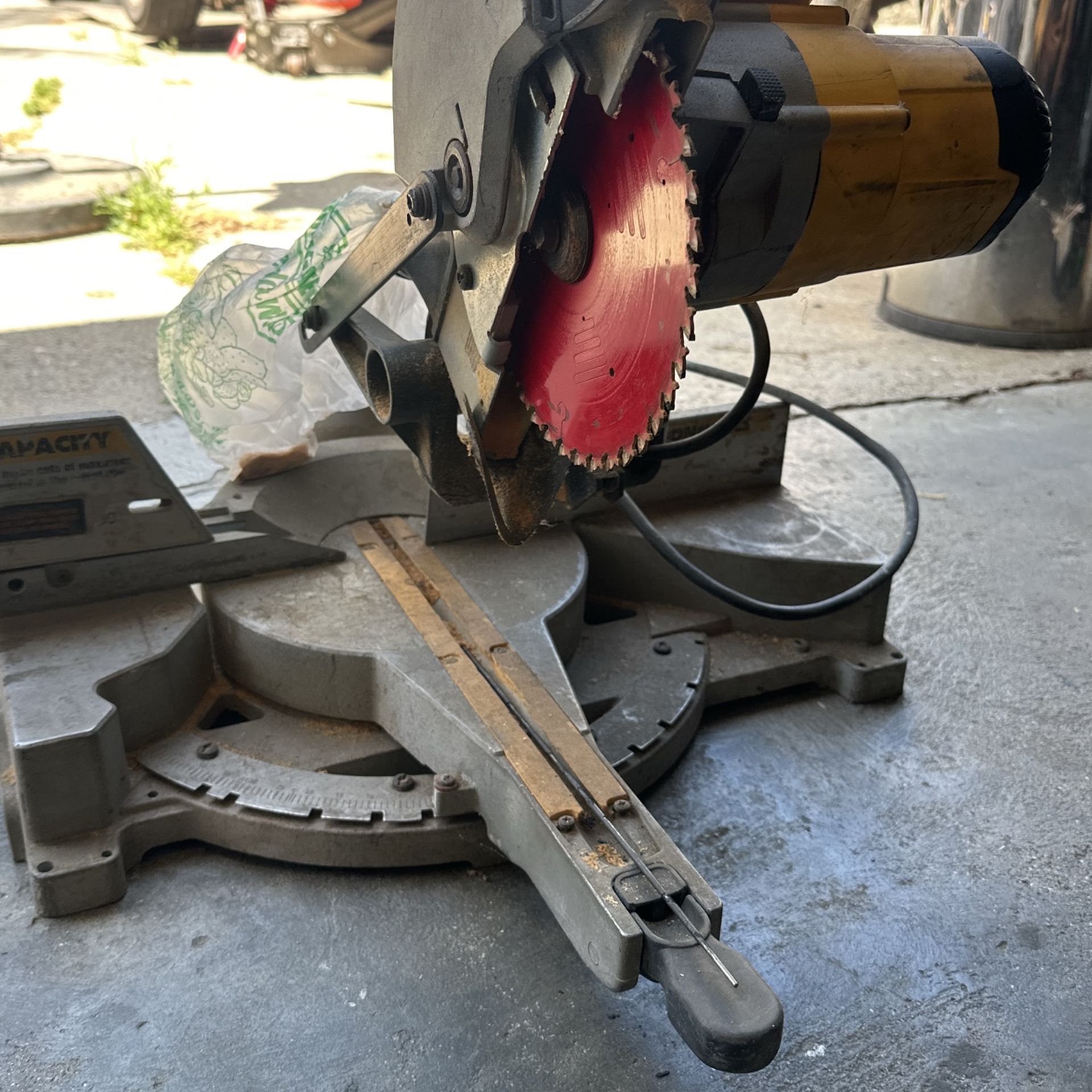Dewalt
