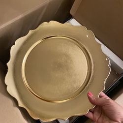 Gold Chargers For Dining Sets