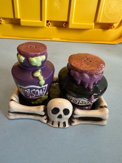 Halloween decor