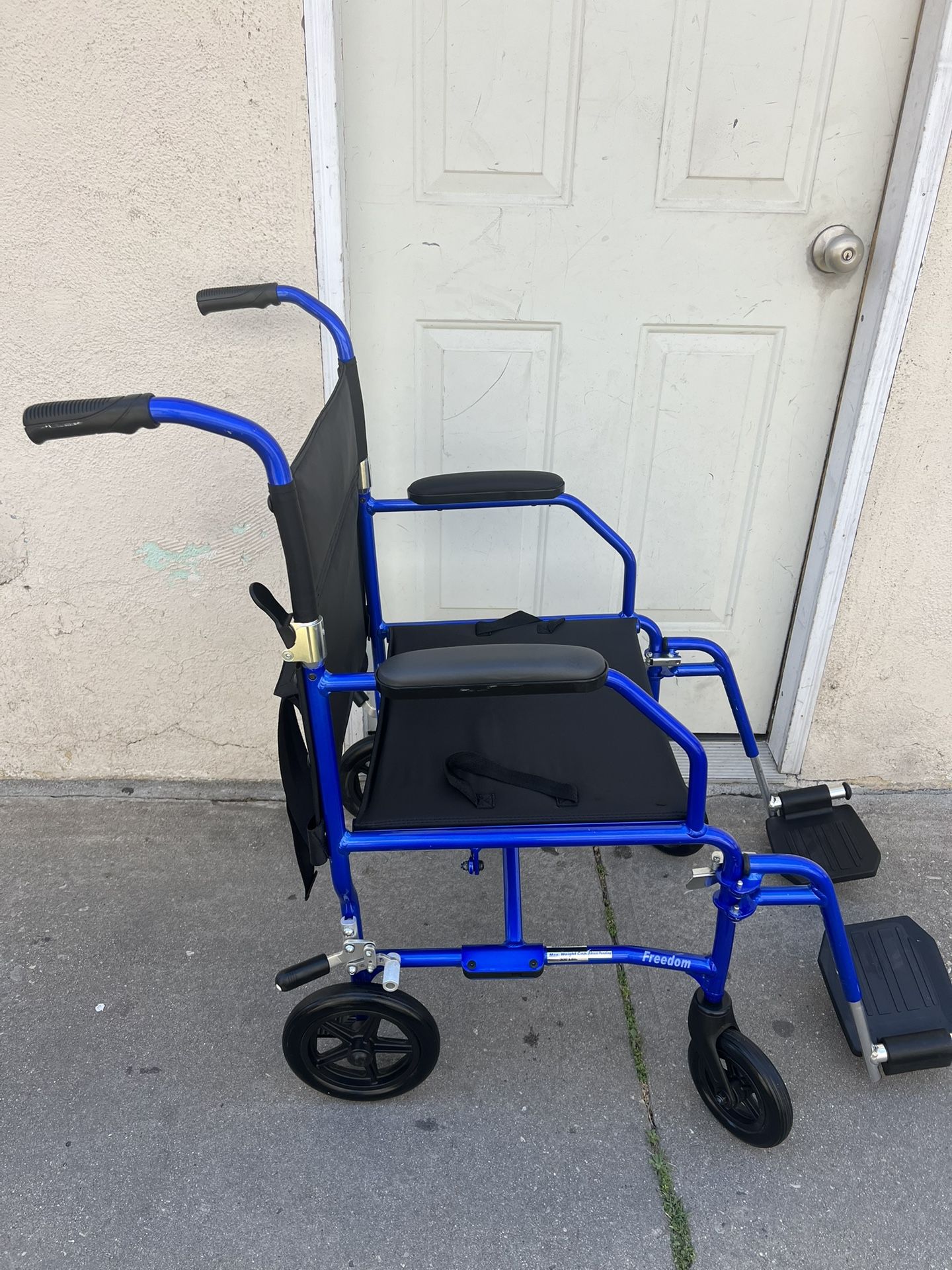 TRANSPORT CHAIR LIGHTWEIGHT