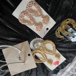 stud, hoop and dangle earring diffrent prices