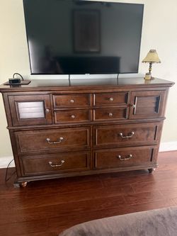 American Signature Dresser