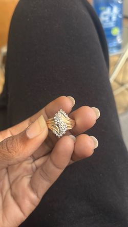 Gold Diamond Ring