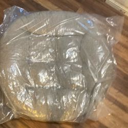 40 In Round Shaped Dog Bed
