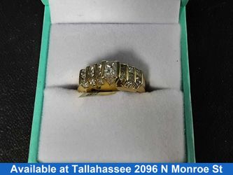 Women's Ring - Yellow Gold 14k (.585) 6.3 grams Size 7.5