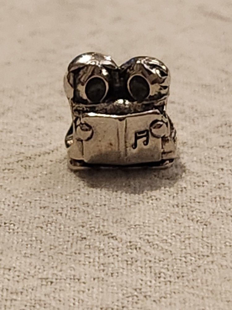 NEW Authentic Chamilia Charm. Choir Singers # 438 or 2675. Sterling Silver Charm. Bundle to save on shipping costs! Please check out my other nume