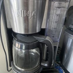 Ninja Hot & Ices Coffee Maker 