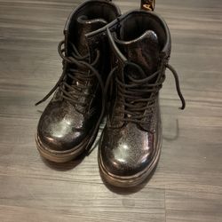 Dr Martens Girl Booties