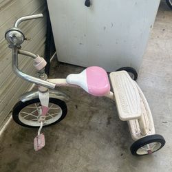 Good Little Gril tricycle