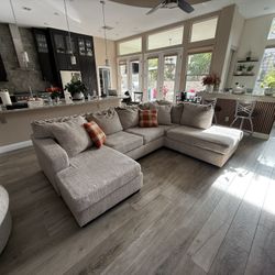 💥 Large Sectional Sofa + Swivel Circle Chair – $350 OBO 💥