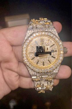 Luxury Moissanite Watch (K&A Luxury Vault)