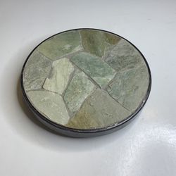 Green stone candle holder/plant stand￼