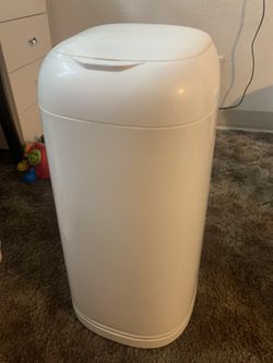 Diaper Genie Trashcan