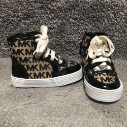 Girls Michael Kors Sneakers Size 5