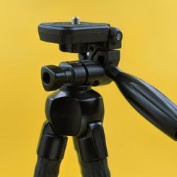 Flexible Multifunctional Octopus Tripod Cell Phone Camera (C34) 